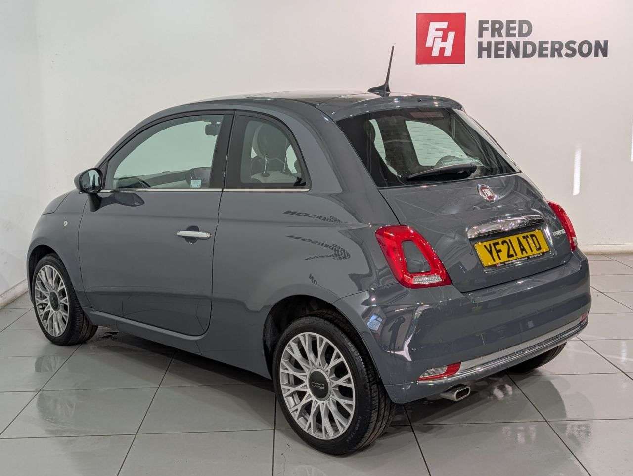 2021 FIAT 500 2021 FIAT 500