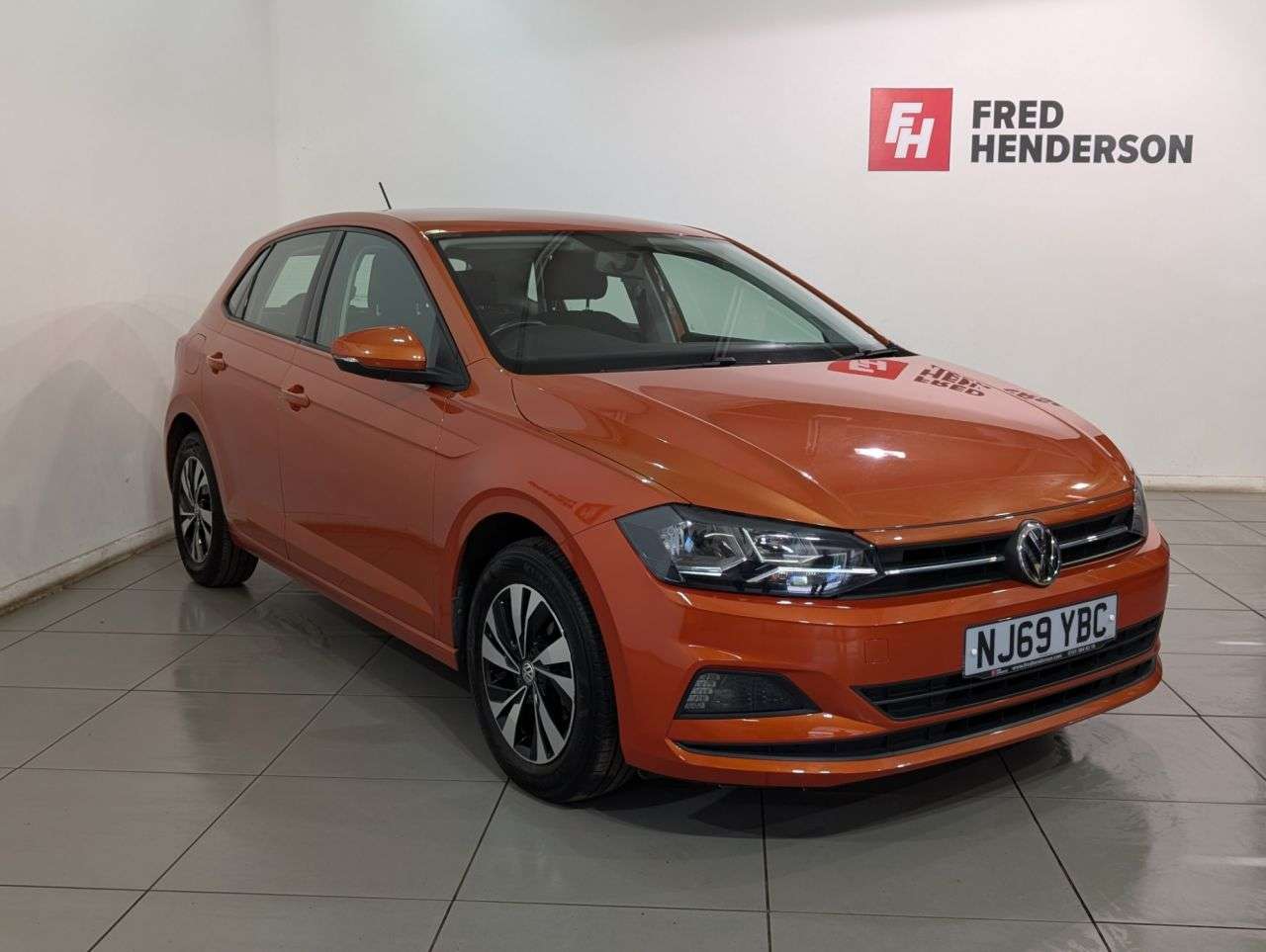 A 2019 VOLKSWAGEN POLO 1.0 EVO SE Hatchback 5dr Petrol Manual Euro 6 (s/s) (80 ps) Auto lights A 2019 VOLKSWAGEN POLO 1.0 EVO SE Hatchback 5dr Petrol Manual Euro 6 (s/s) (80 ps) Auto lights
