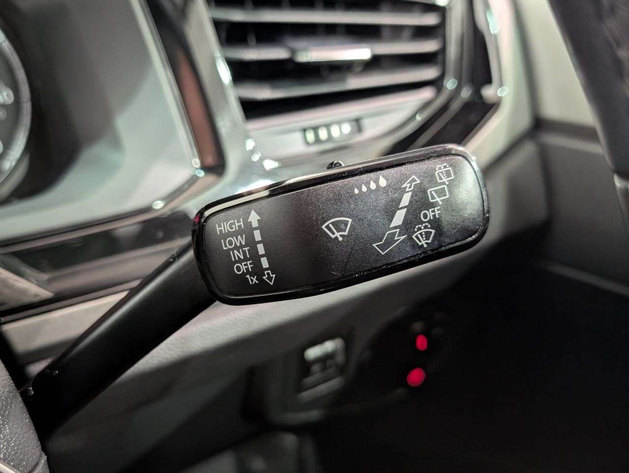 2019 VOLKSWAGEN POLO 2019 VOLKSWAGEN POLO