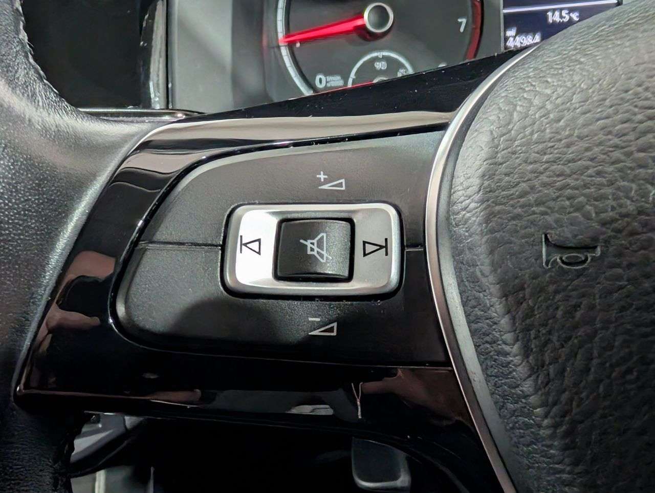 2019 VOLKSWAGEN POLO 2019 VOLKSWAGEN POLO