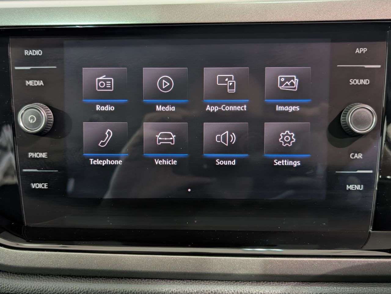 2019 VOLKSWAGEN POLO 2019 VOLKSWAGEN POLO