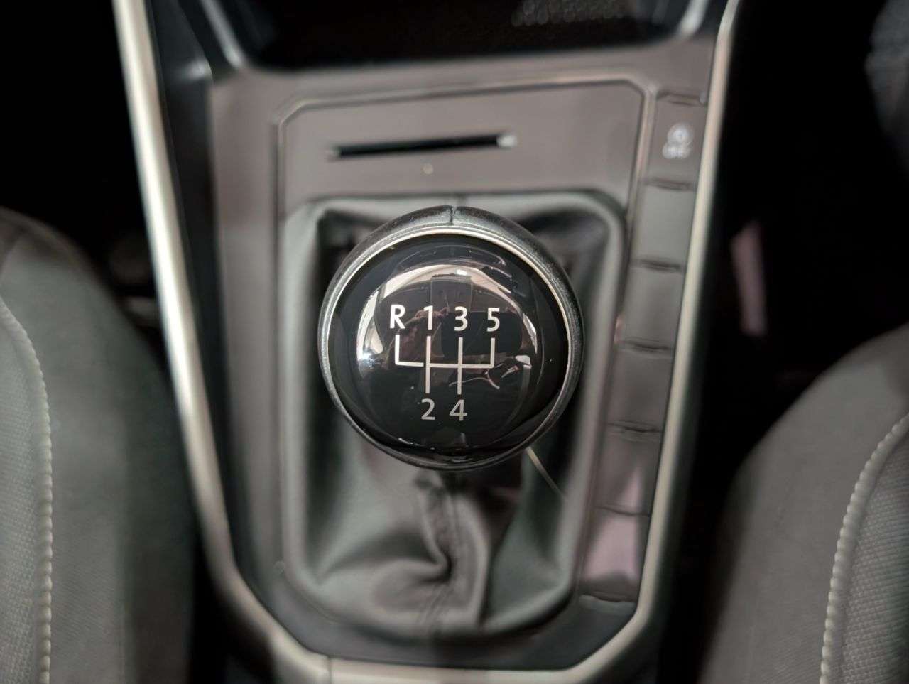 2019 VOLKSWAGEN POLO 2019 VOLKSWAGEN POLO