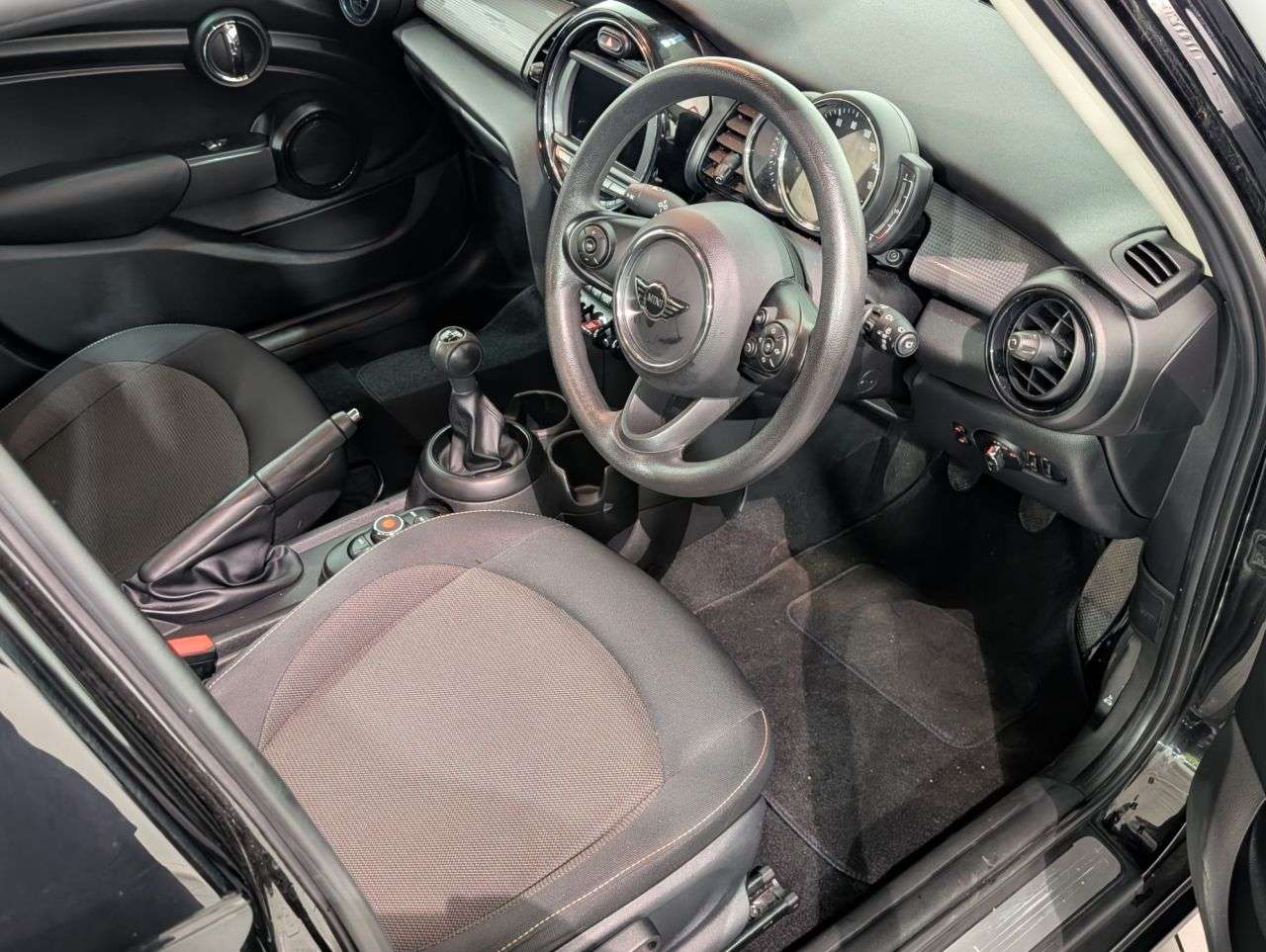 2018 MINI HATCH 2018 MINI HATCH