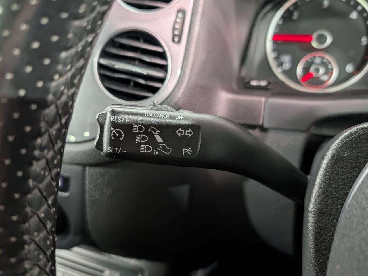 2016 VOLKSWAGEN TIGUAN 2016 VOLKSWAGEN TIGUAN