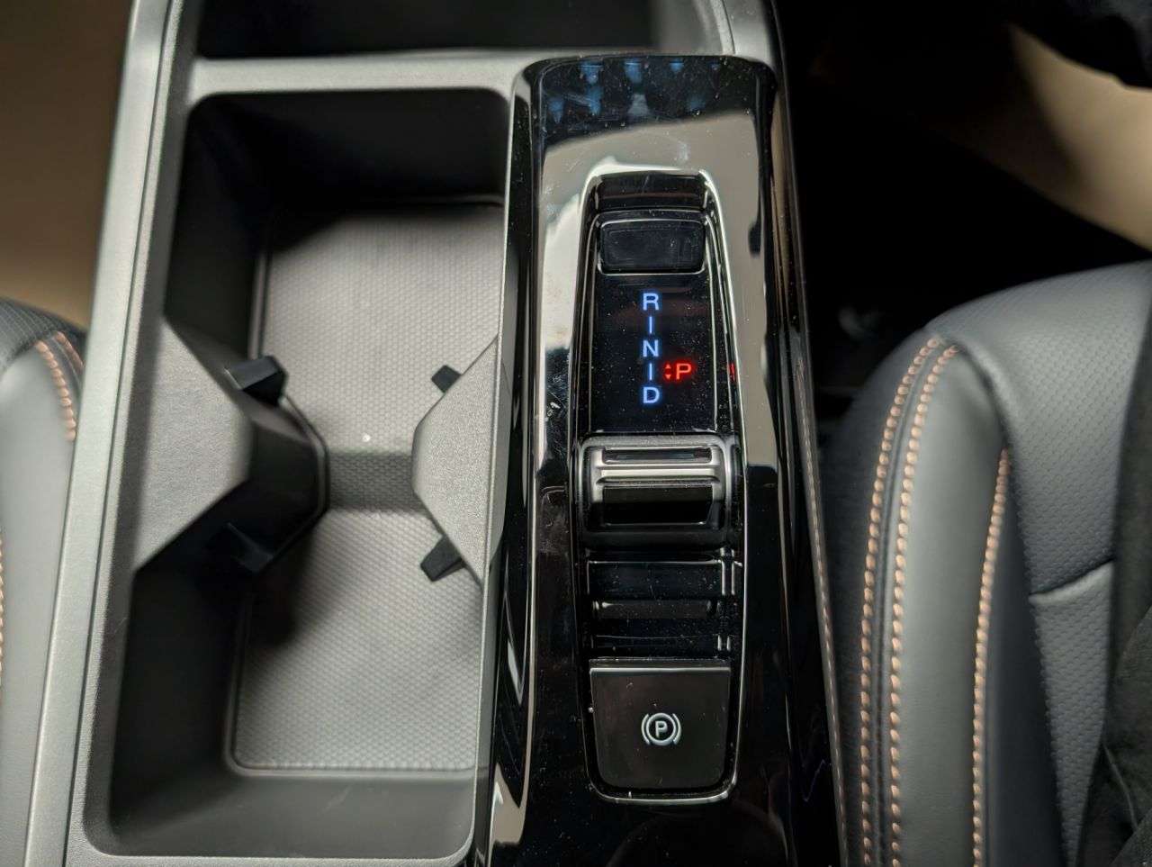 2025 KGM TORRES 2025 KGM TORRES