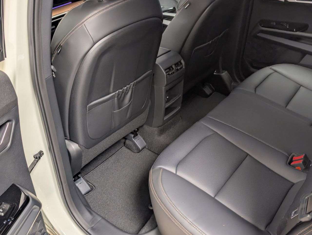 2025 KGM TORRES 2025 KGM TORRES