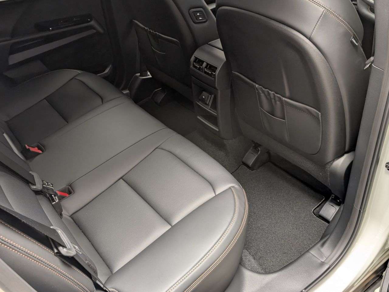 2025 KGM TORRES 2025 KGM TORRES