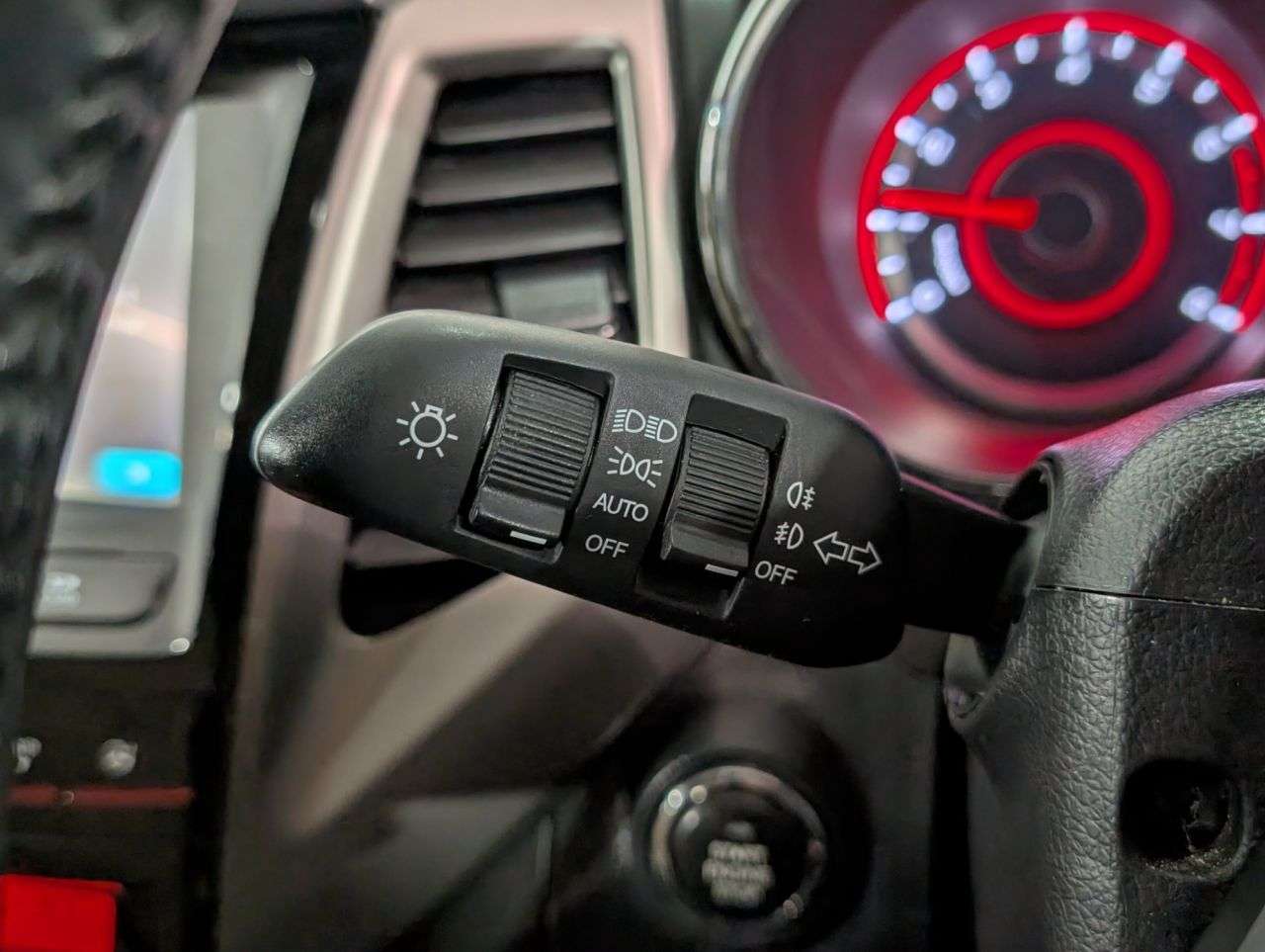 2017 SSANGYONG TIVOLI 2017 SSANGYONG TIVOLI