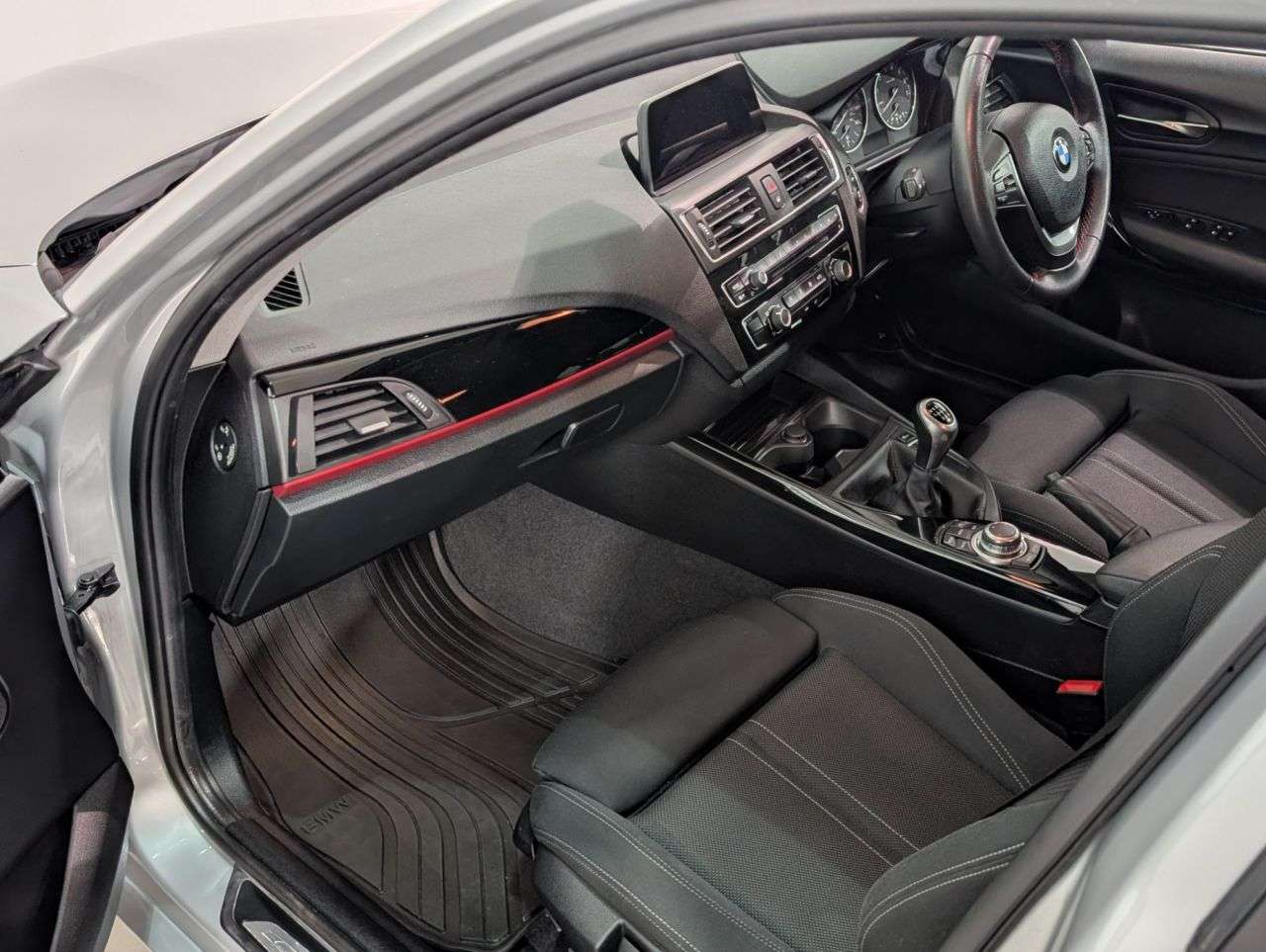 2017 BMW 1 SERIES 2017 BMW 1 SERIES