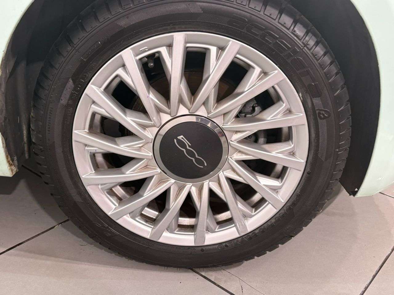 2017 FIAT 500 2017 FIAT 500