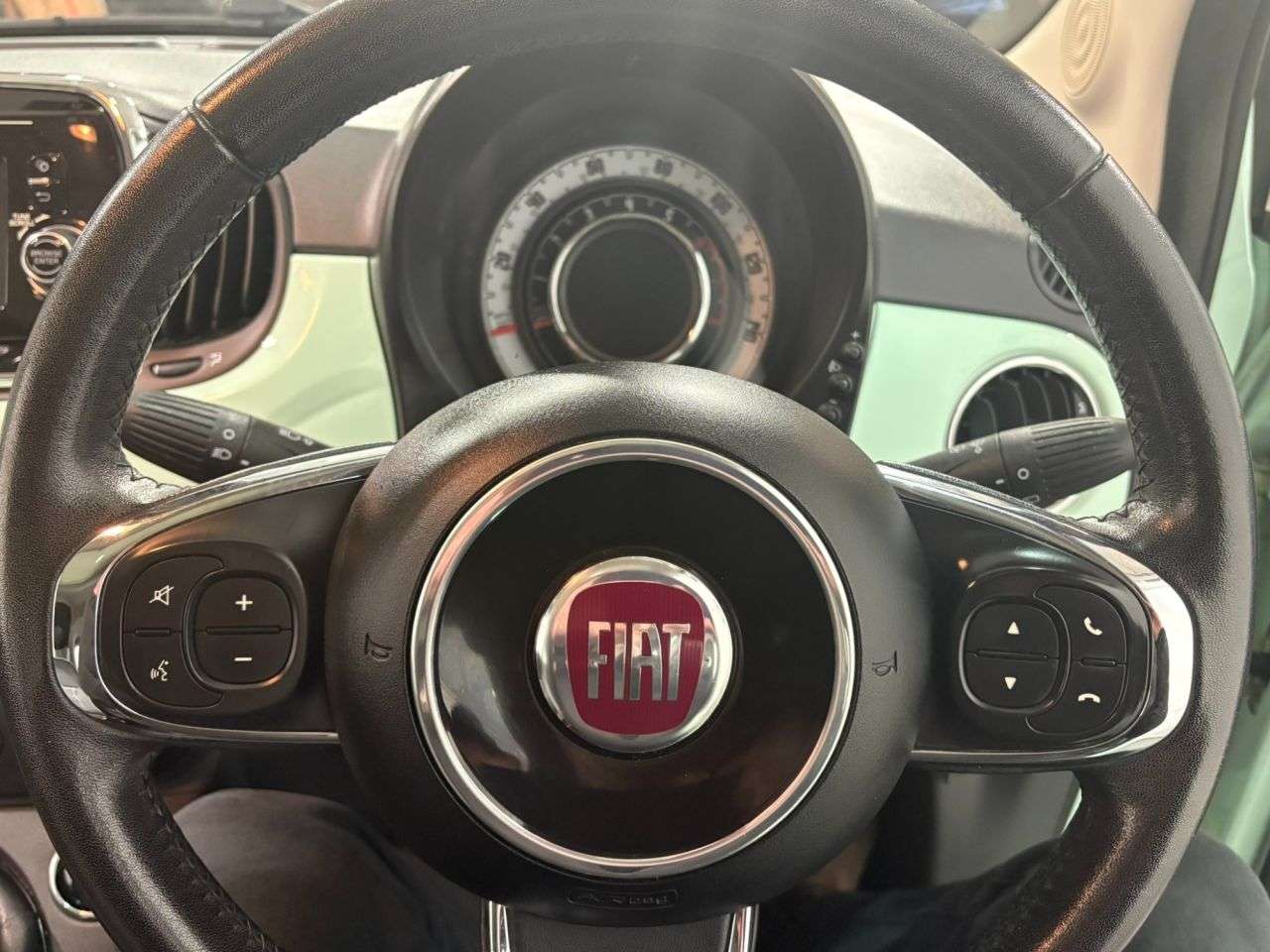 2017 FIAT 500 2017 FIAT 500