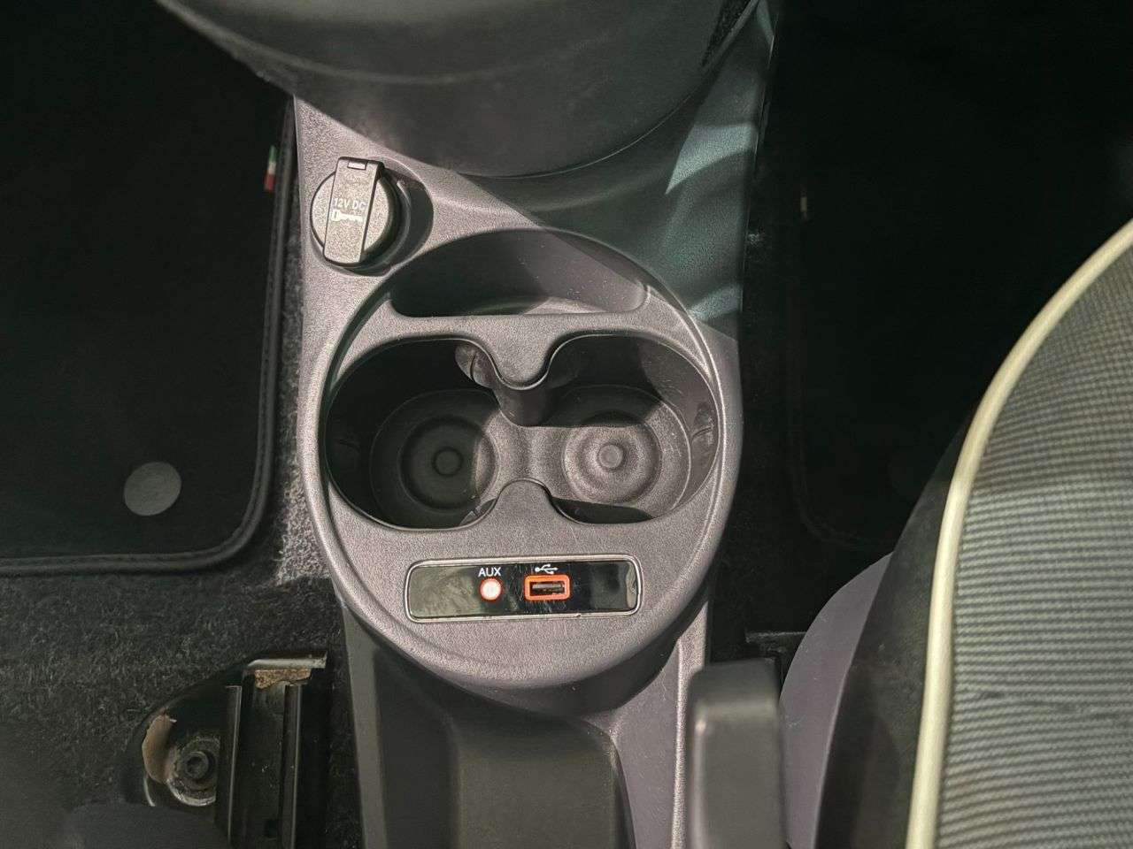 2017 FIAT 500 2017 FIAT 500