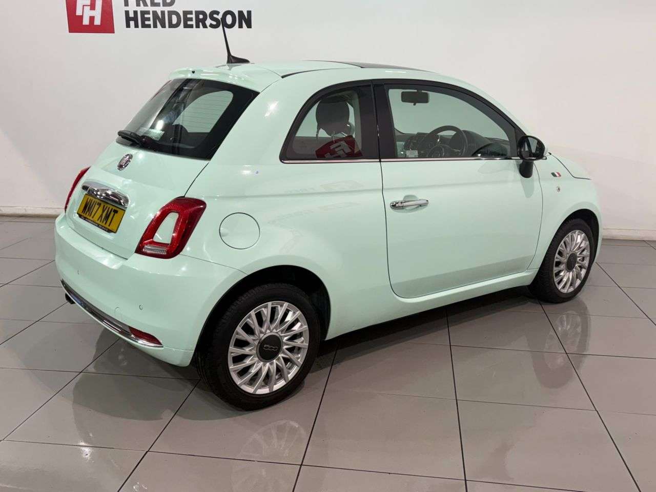 2017 FIAT 500 2017 FIAT 500
