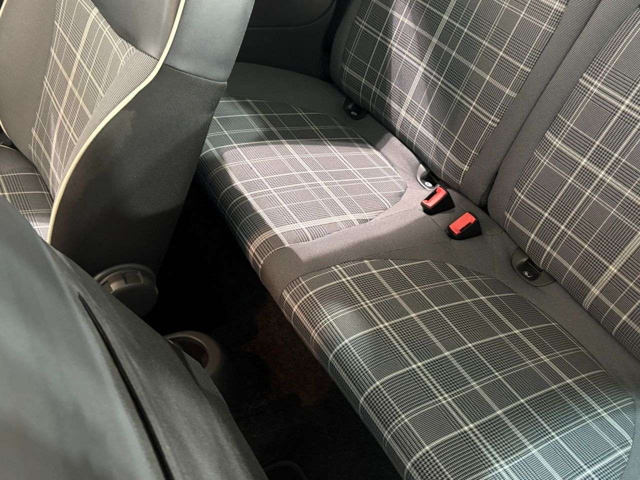 2017 FIAT 500 2017 FIAT 500