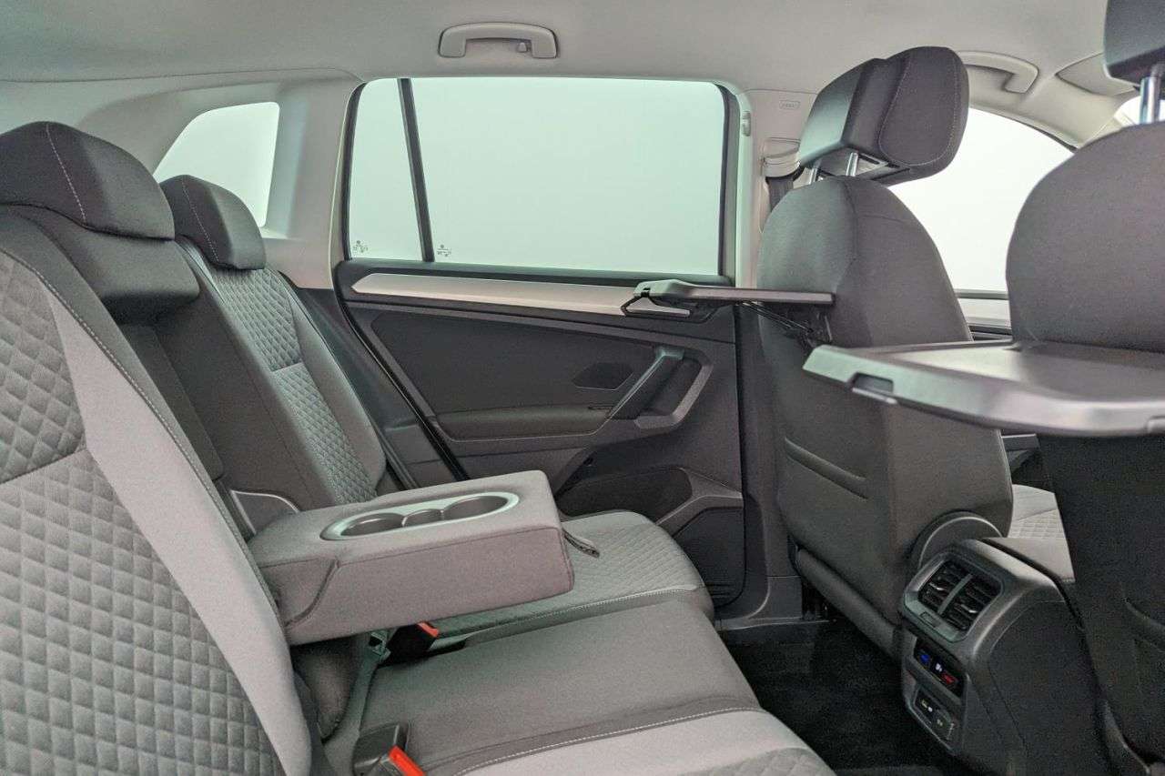 null VOLKSWAGEN TIGUAN null VOLKSWAGEN TIGUAN