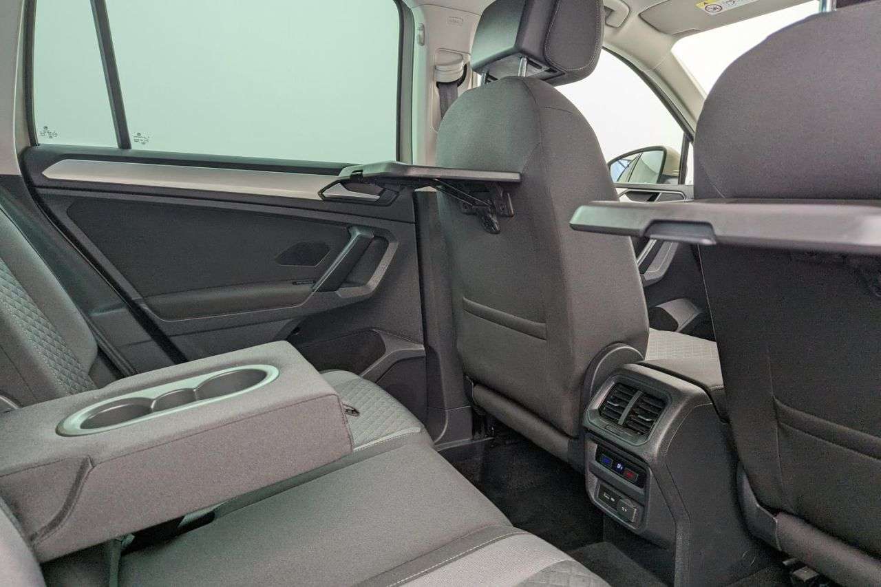 null VOLKSWAGEN TIGUAN null VOLKSWAGEN TIGUAN