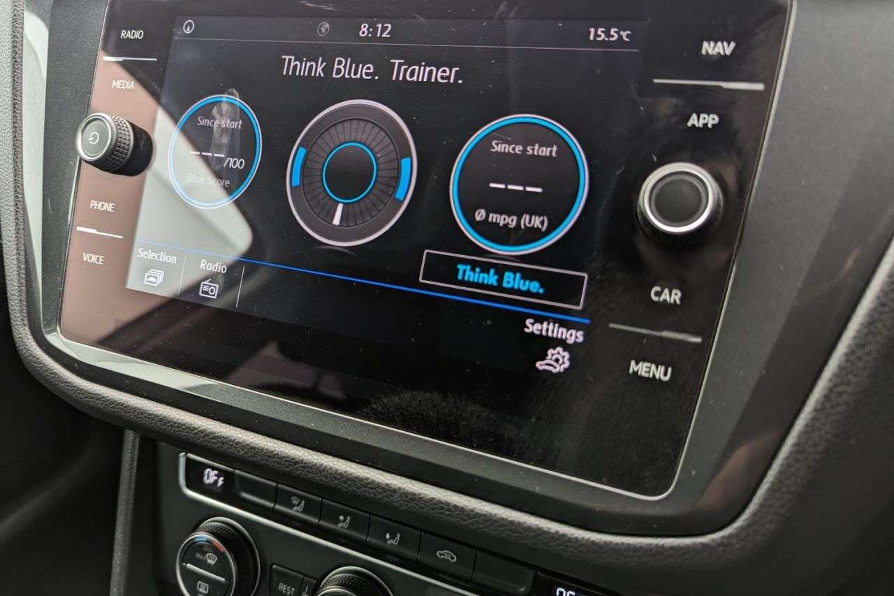 null VOLKSWAGEN TIGUAN null VOLKSWAGEN TIGUAN