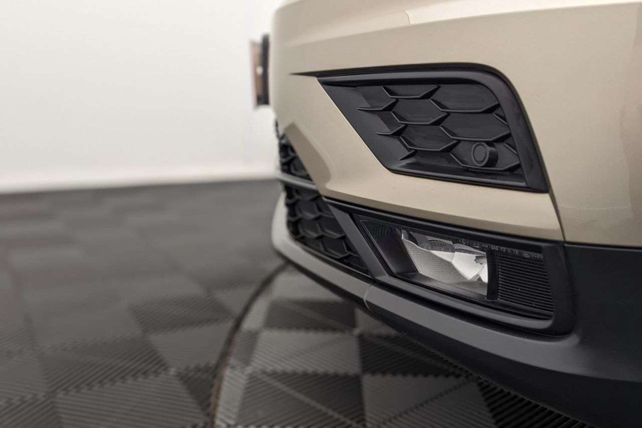 null VOLKSWAGEN TIGUAN null VOLKSWAGEN TIGUAN