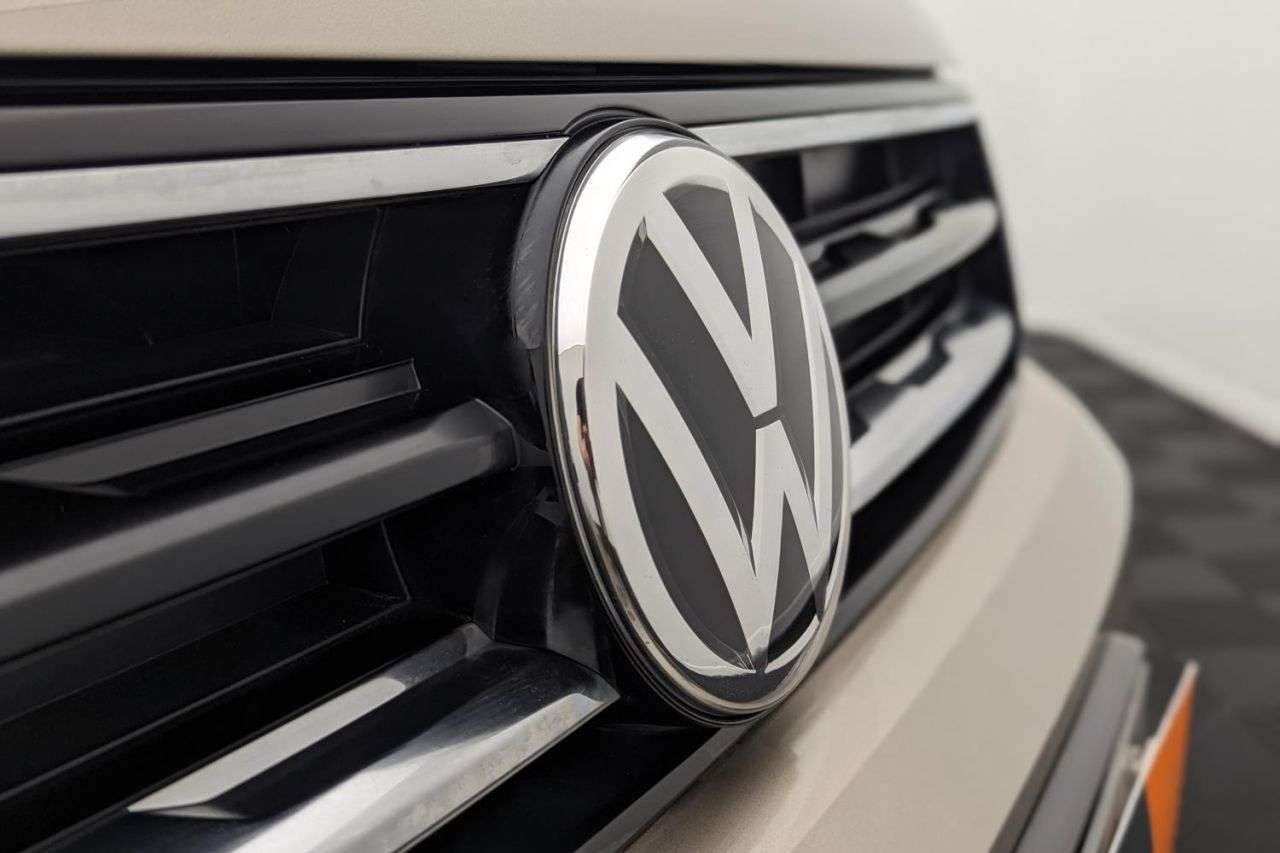 null VOLKSWAGEN TIGUAN null VOLKSWAGEN TIGUAN