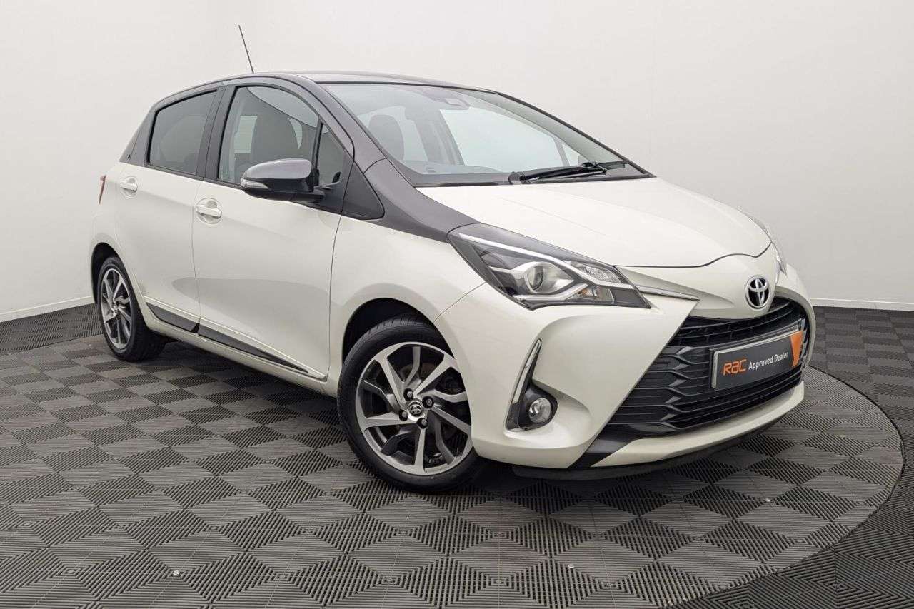 A 2019 TOYOTA YARIS 1.5 VVT-I Y20 5d 110 BHP Award Winning 5 Star Dealership A 2019 TOYOTA YARIS 1.5 VVT-I Y20 5d 110 BHP Award Winning 5 Star Dealership