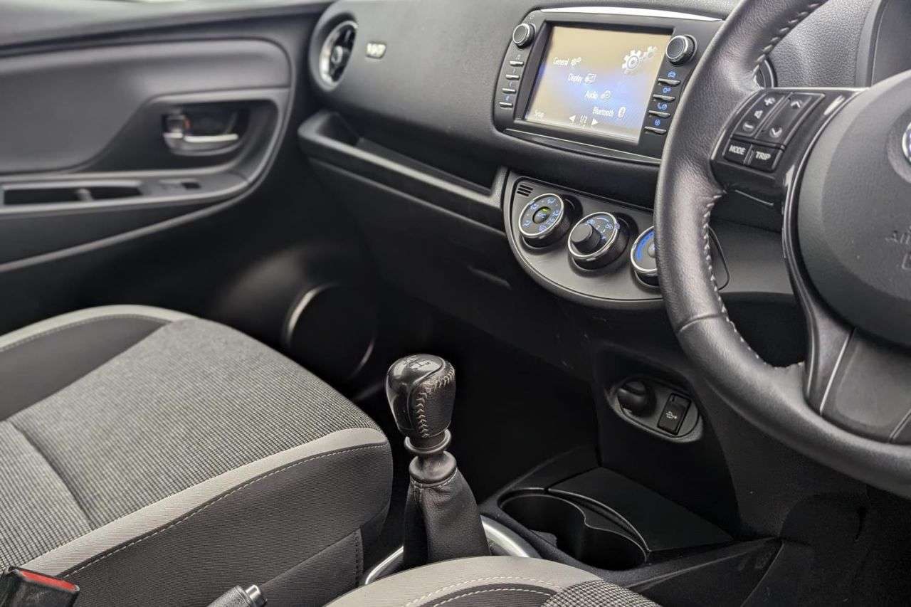 2019 TOYOTA YARIS 2019 TOYOTA YARIS