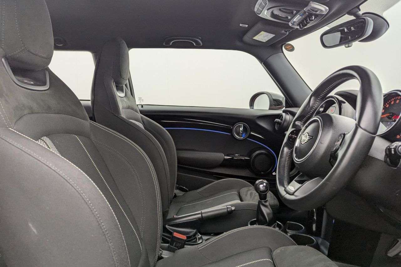 null MINI HATCH COOPER null MINI HATCH COOPER