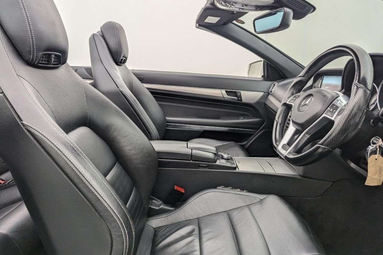 A 2013 MERCEDES-BENZ E-CLASS 2.1 E250 CDI AMG Sport Cabriolet 2dr Diesel G-Tronic+ Euro 5 (s/s) (204 ps) A 2013 MERCEDES-BENZ E-CLASS 2.1 E250 CDI AMG Sport Cabriolet 2dr Diesel G-Tronic+ Euro 5 (s/s) (204 ps)