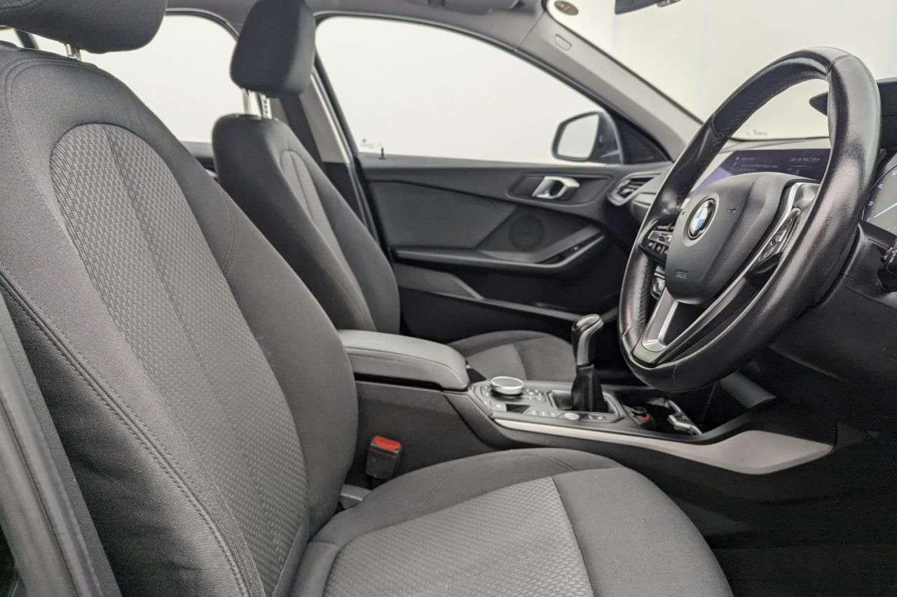 A 2020 BMW 1 SERIES 1.5 116d SE Hatchback 5dr Diesel Manual Euro 6 (s/s) (116 ps) Award Winning A 2020 BMW 1 SERIES 1.5 116d SE Hatchback 5dr Diesel Manual Euro 6 (s/s) (116 ps) Award Winning