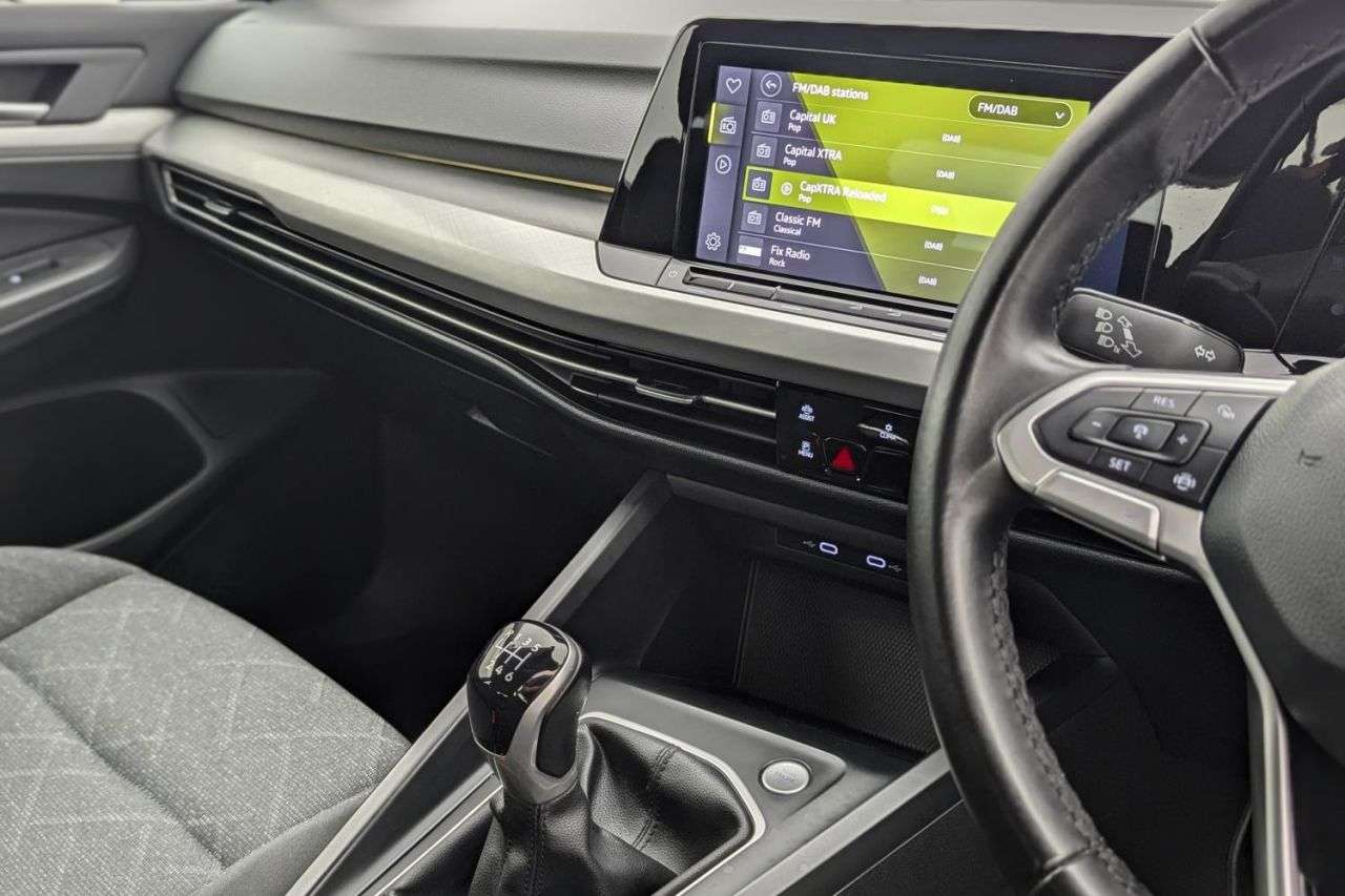 null VOLKSWAGEN GOLF null VOLKSWAGEN GOLF