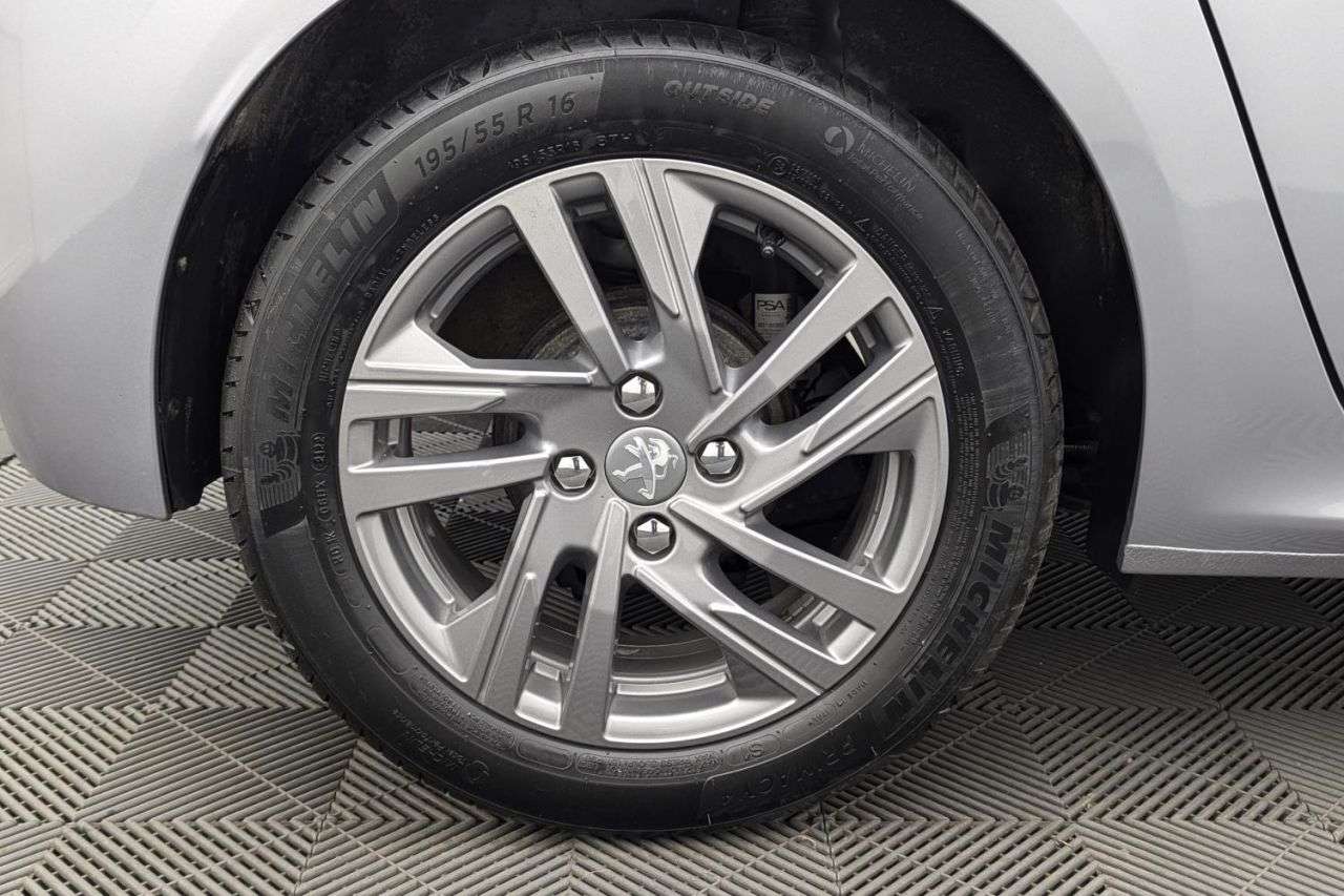 2022 PEUGEOT 208 2022 PEUGEOT 208