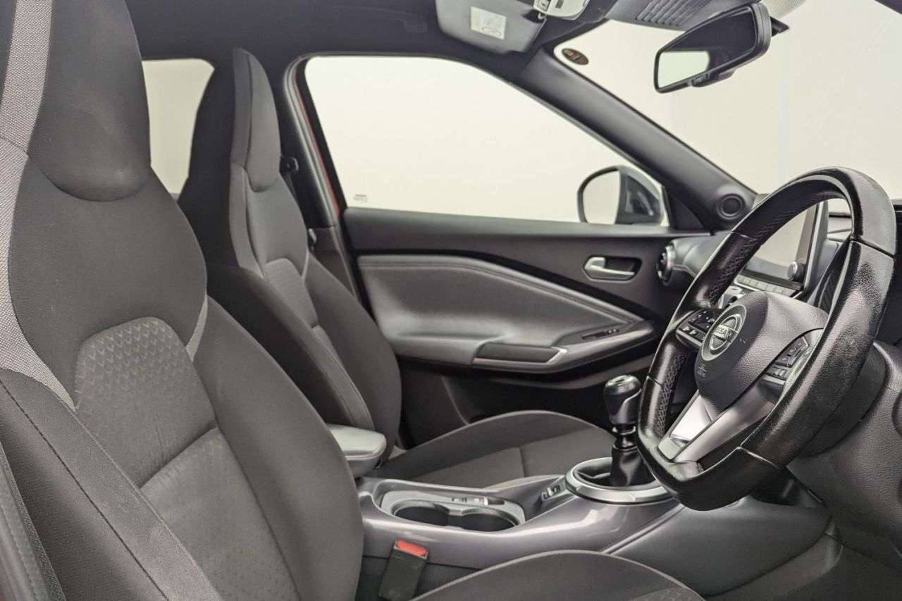 A 2021 NISSAN JUKE 1.0 DIG-T N-Connecta SUV 5dr Petrol Manual Euro 6 (s/s) (114 ps) Award Winn A 2021 NISSAN JUKE 1.0 DIG-T N-Connecta SUV 5dr Petrol Manual Euro 6 (s/s) (114 ps) Award Winn