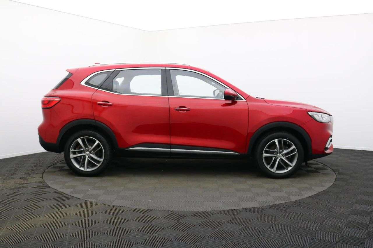 A 2020 MG MG HS 1.5 T-GDI Excite SUV 5dr Petrol Manual Euro 6 (s/s) (162 ps) Award Winning A 2020 MG MG HS 1.5 T-GDI Excite SUV 5dr Petrol Manual Euro 6 (s/s) (162 ps) Award Winning