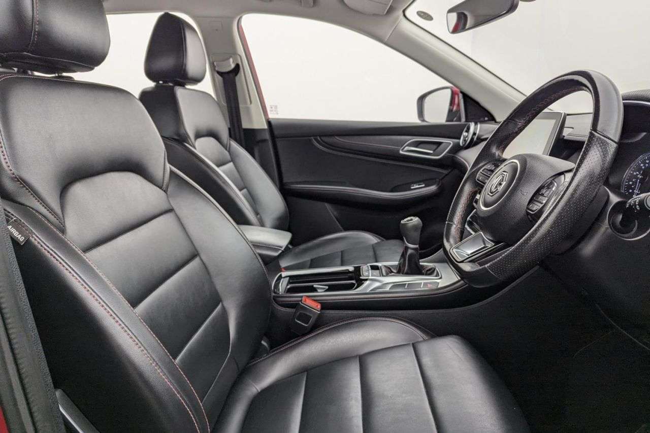 A 2020 MG MG HS 1.5 T-GDI Excite SUV 5dr Petrol Manual Euro 6 (s/s) (162 ps) Award Winning A 2020 MG MG HS 1.5 T-GDI Excite SUV 5dr Petrol Manual Euro 6 (s/s) (162 ps) Award Winning