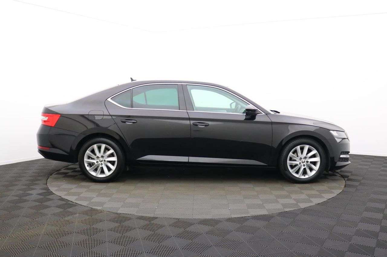 null SKODA SUPERB null SKODA SUPERB