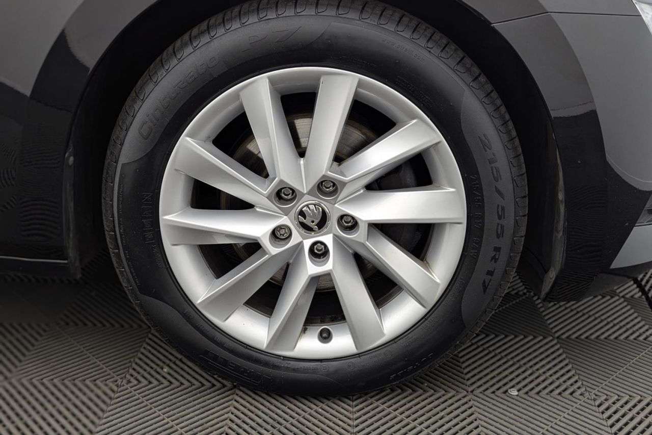 null SKODA SUPERB null SKODA SUPERB