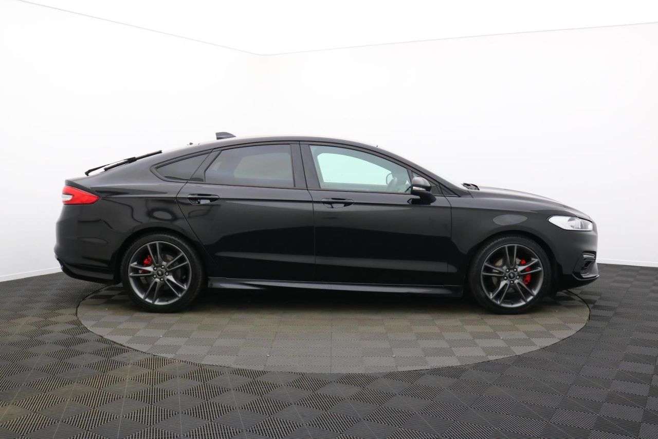 A 2021 FORD MONDEO 2.0 EcoBlue ST-Line Edition Hatchback 5dr Diesel Manual Euro 6 (s/s) (150 p A 2021 FORD MONDEO 2.0 EcoBlue ST-Line Edition Hatchback 5dr Diesel Manual Euro 6 (s/s) (150 p