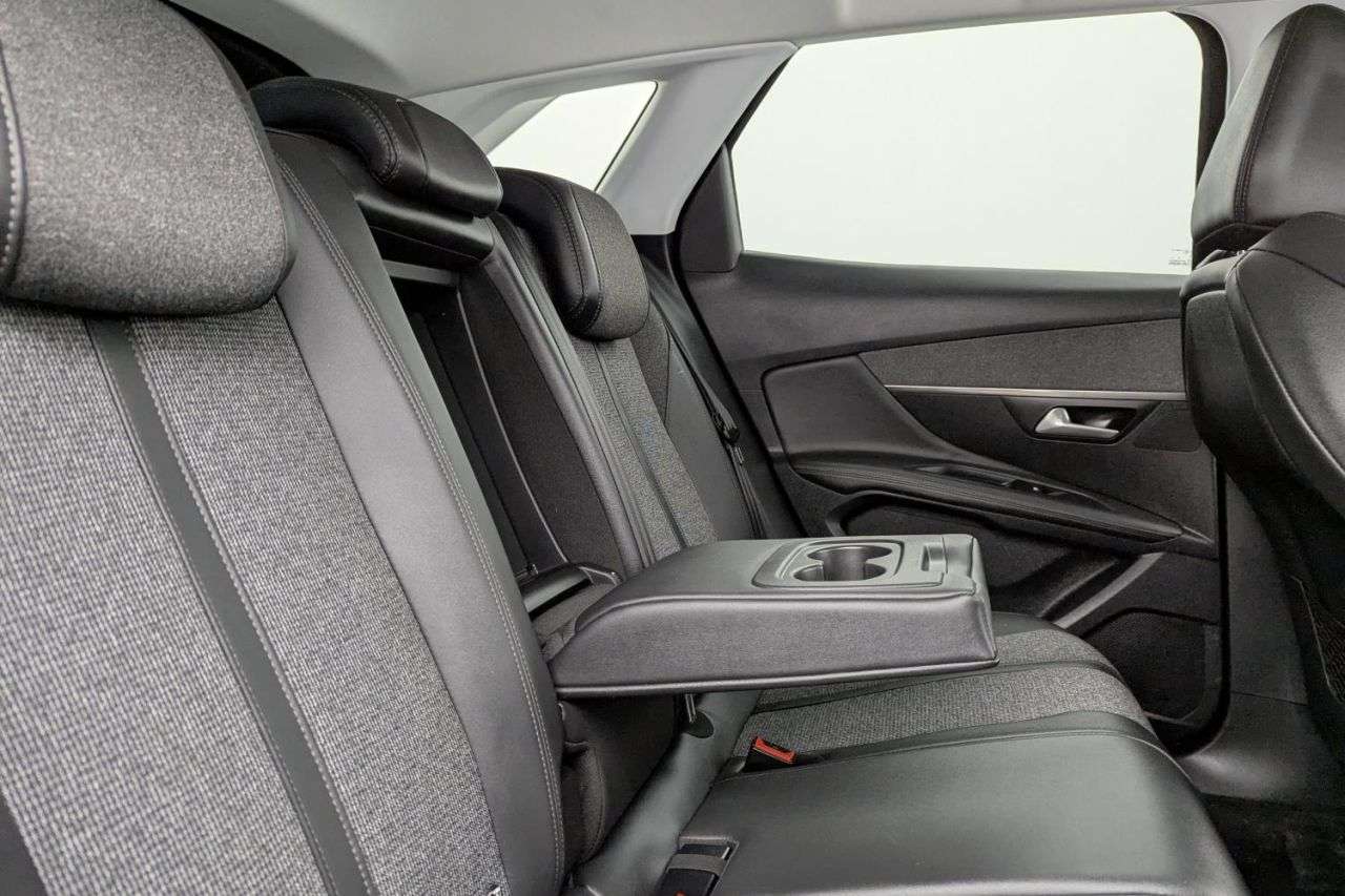 2020 PEUGEOT 3008 2020 PEUGEOT 3008