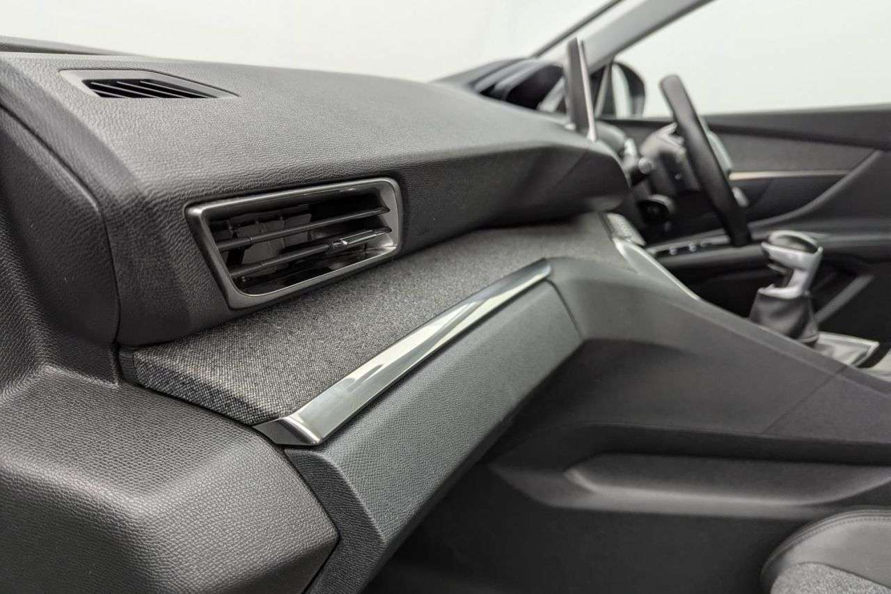 2020 PEUGEOT 3008 2020 PEUGEOT 3008