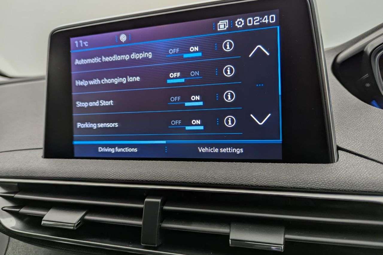 2020 PEUGEOT 3008 2020 PEUGEOT 3008