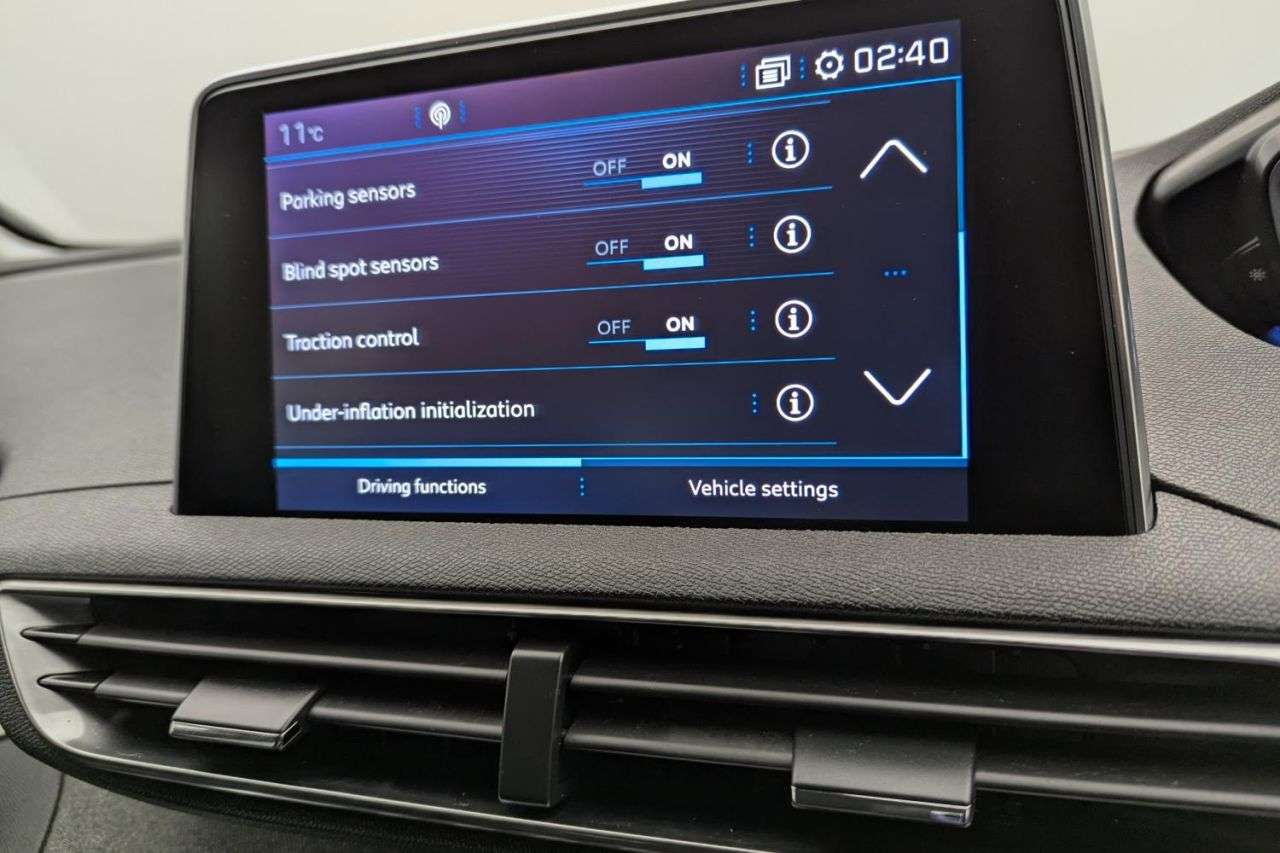 2020 PEUGEOT 3008 2020 PEUGEOT 3008