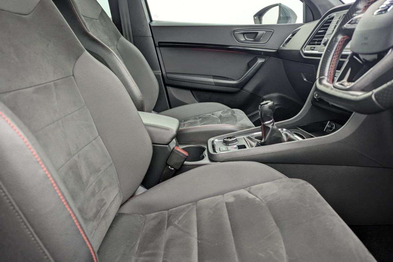 A 2018 SEAT ATECA 2.0 TDI FR SUV 5dr Diesel Manual 4Drive Euro 6 (s/s) (150 ps) Award Winning A 2018 SEAT ATECA 2.0 TDI FR SUV 5dr Diesel Manual 4Drive Euro 6 (s/s) (150 ps) Award Winning