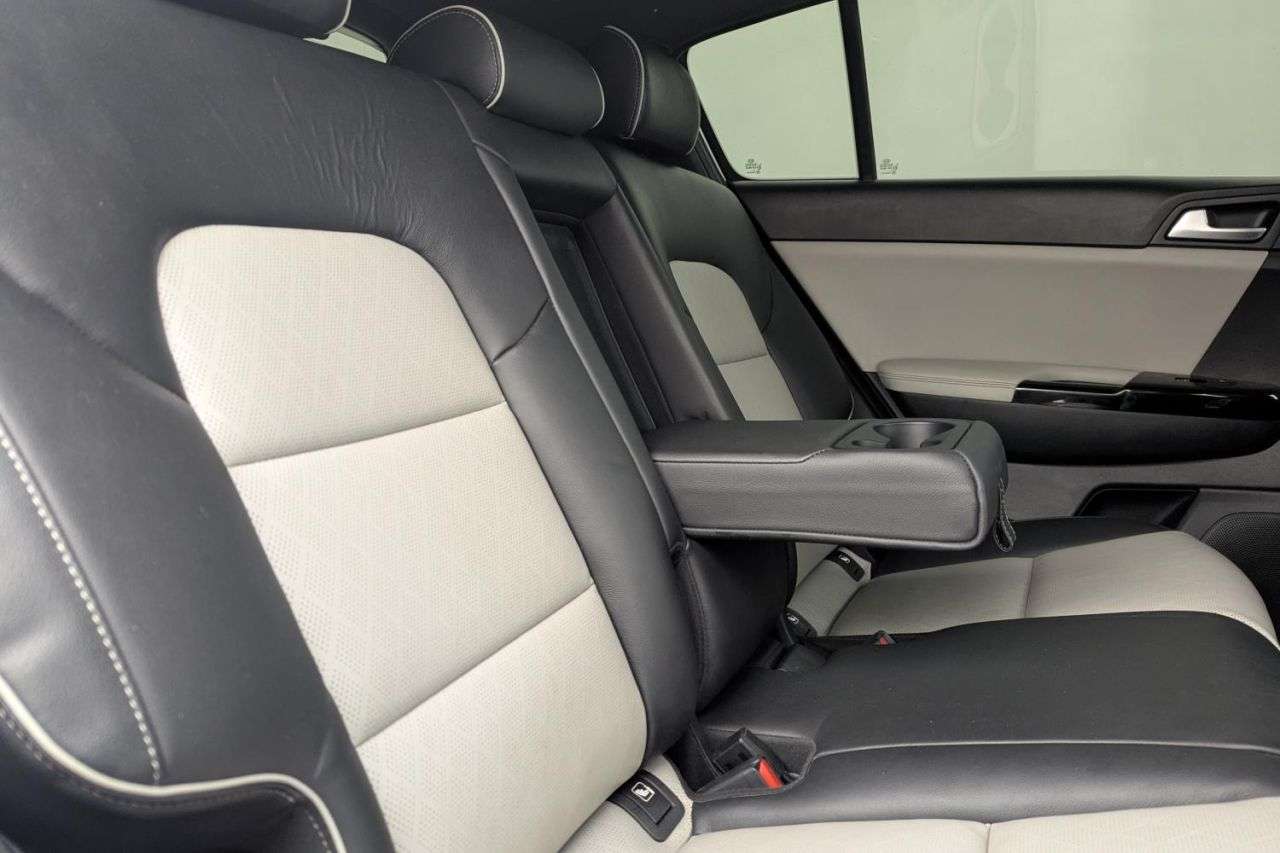 2017 KIA SPORTAGE 2017 KIA SPORTAGE