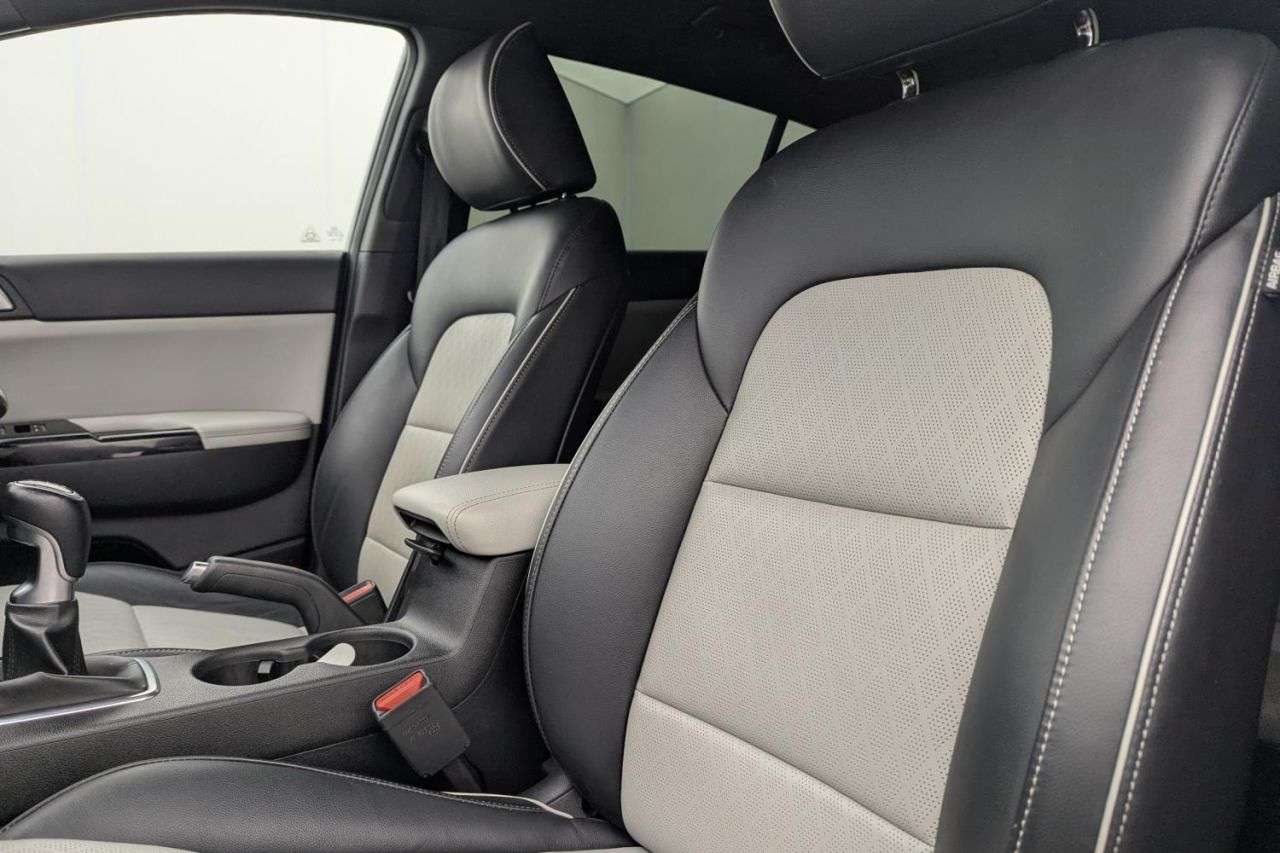 2017 KIA SPORTAGE 2017 KIA SPORTAGE