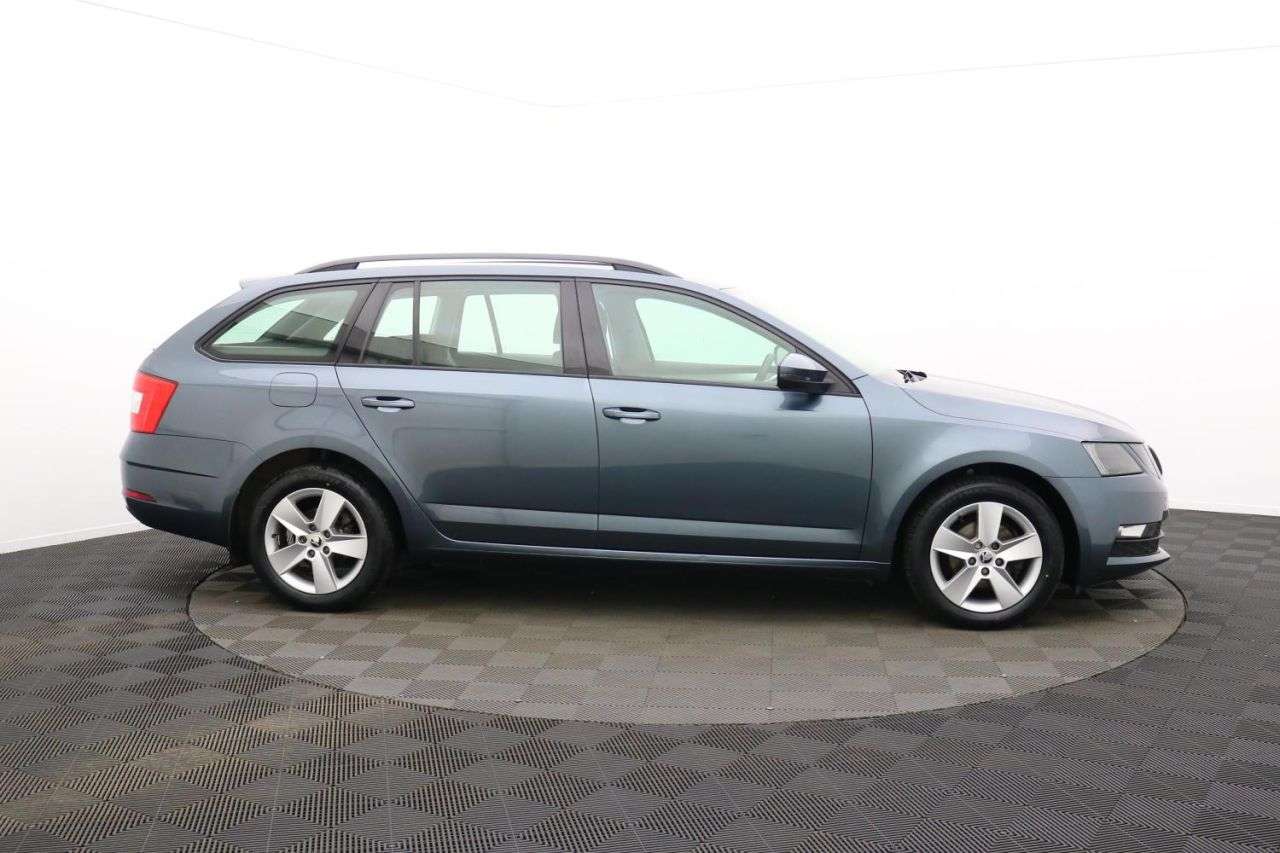 null SKODA OCTAVIA null SKODA OCTAVIA