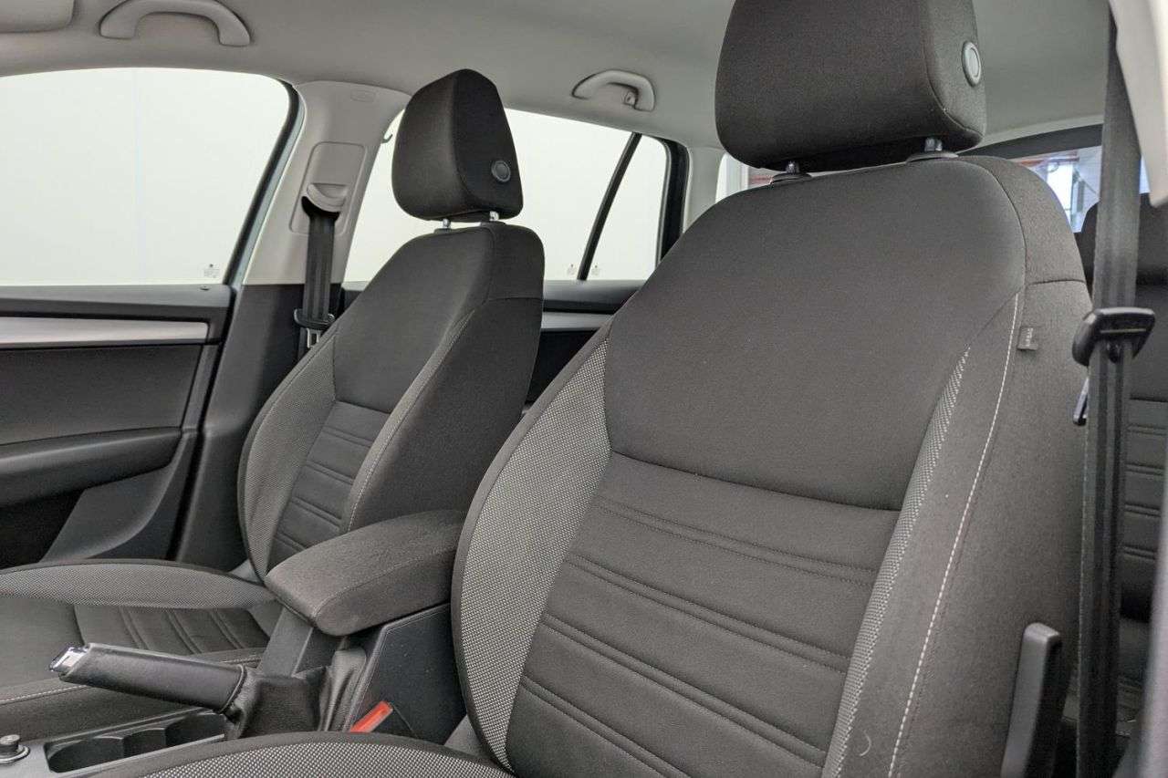 null SKODA OCTAVIA null SKODA OCTAVIA