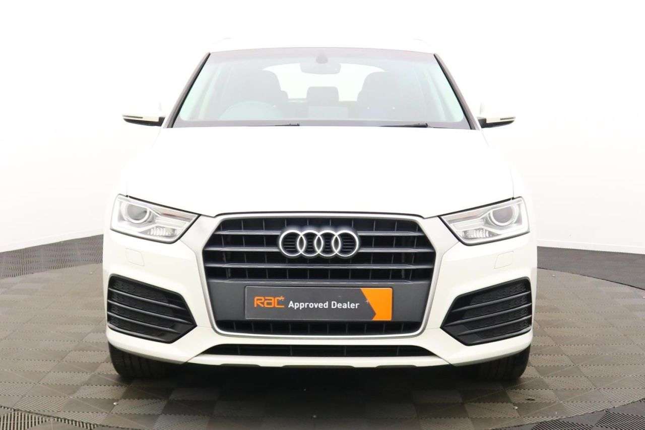null AUDI Q3 null AUDI Q3