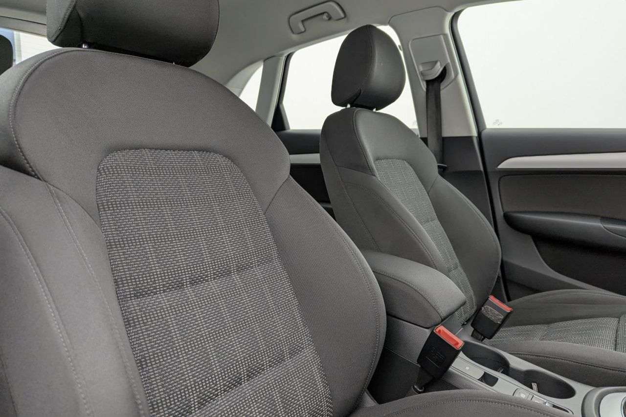 null AUDI Q3 null AUDI Q3