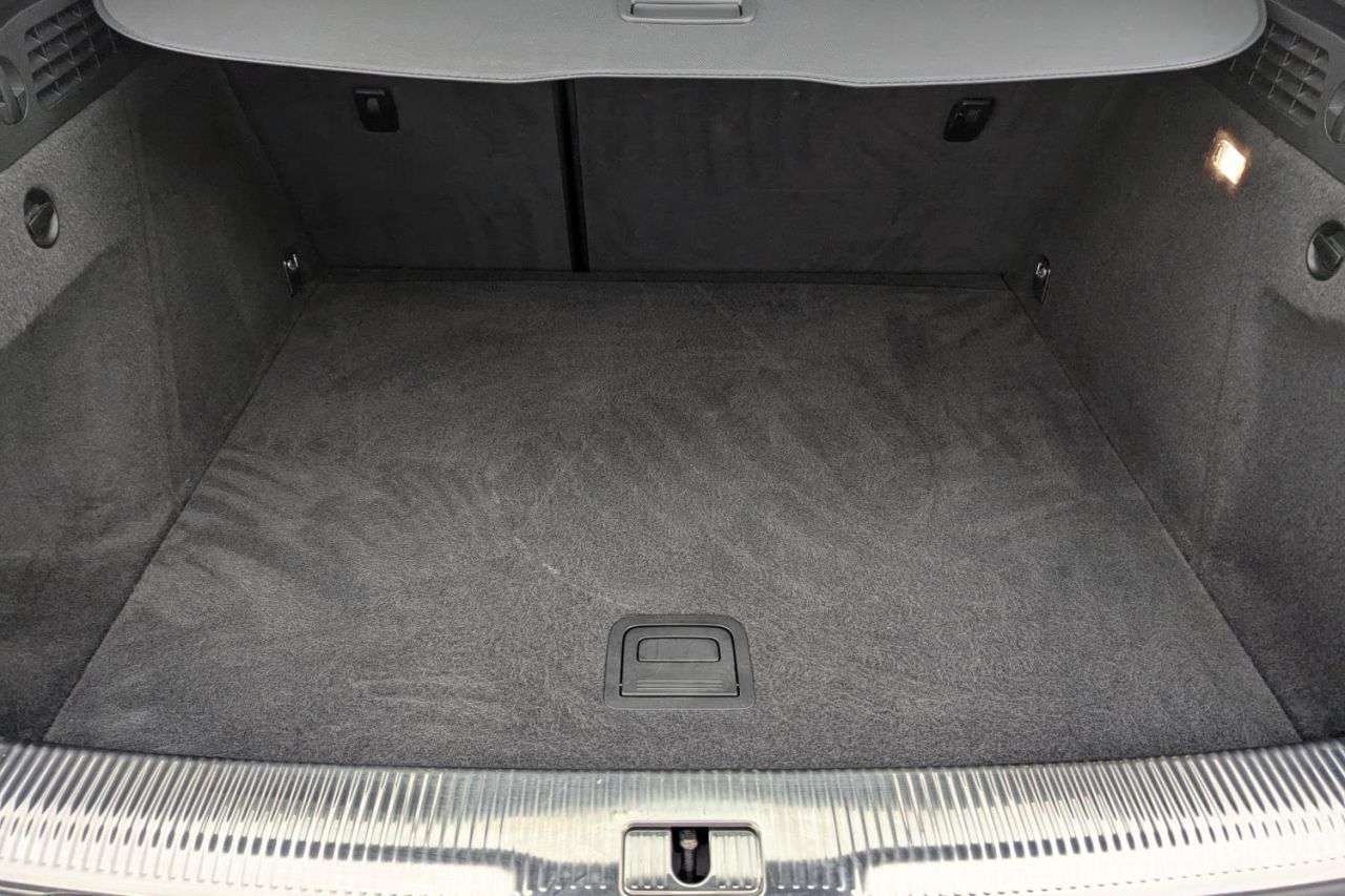 null AUDI Q3 null AUDI Q3