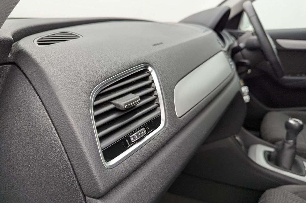 null AUDI Q3 null AUDI Q3