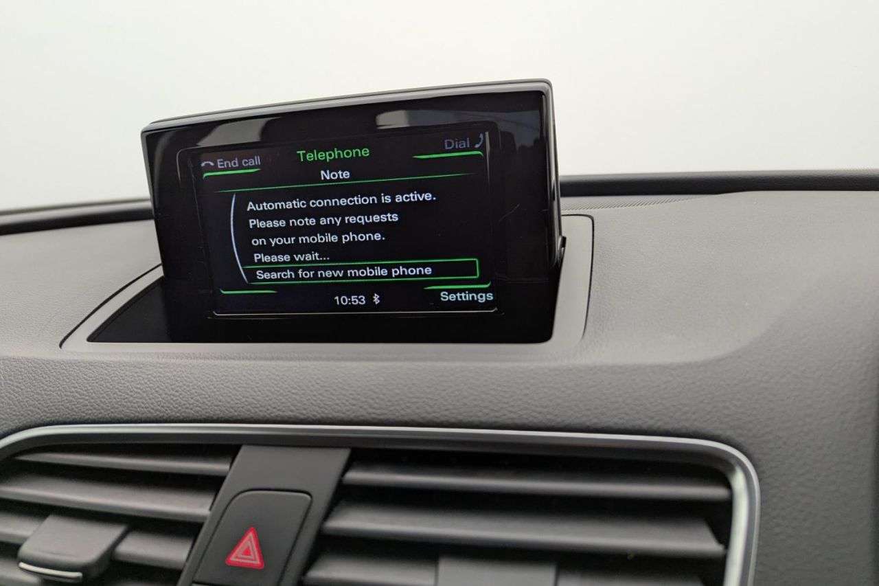 null AUDI Q3 null AUDI Q3